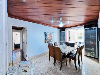 Casa com 3 Quartos à venda, 261m² no São José, Belo Horizonte