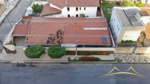 Casa com 6 Quartos à venda, 400m² no Capim Macio, Natal
