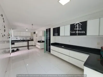 Casa de Condomínio com 5 Quartos para alugar, 400m² no Chapada, Manaus
