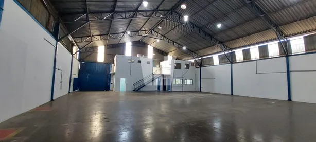 Galpão/Depósito/Armazém para alugar, 525m² no Boa Esperança, Santa Luzia