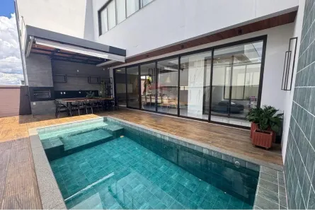 Sobrado com 4 Quartos à venda, 310m² no Loteamento Jardins Siena, Araguaína