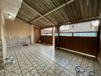 Sobrado com 4 Quartos à venda, 200m² no Ceilândia Norte, Brasília