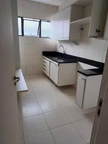 Apartamento com 3 Quartos para alugar, 118m² no Jardim Apipema, Salvador