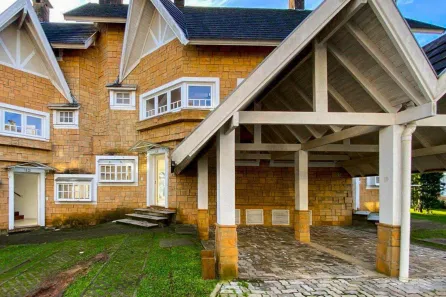 Casa com 3 Quartos à venda, 144m² no Planalto, Gramado
