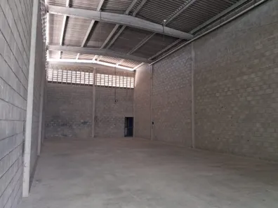 Galpão/Depósito/Armazém para alugar, 450m² no Buraquinho, Lauro de Freitas
