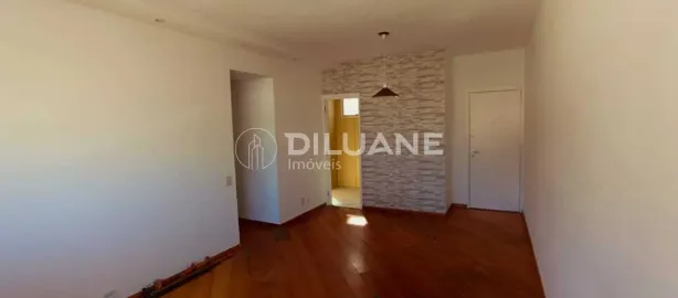 Apartamento com 2 Quartos à venda, 77m² no Leme, Rio de Janeiro