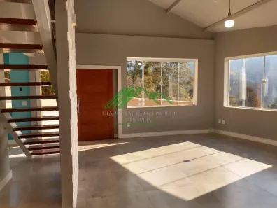 Casa de Condomínio com 4 Quartos para alugar, 200m² no Carangola, Petrópolis
