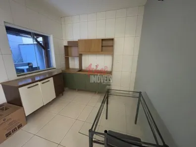 Sobrado com 2 Quartos para alugar, 62m² no Parque Guarani, Joinville