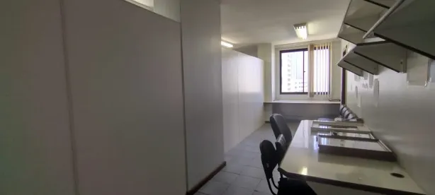 Sala Comercial à venda, 200m² no Stiep, Salvador