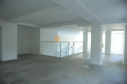 Sala Comercial à venda, 233m² no Exposição, Caxias do Sul