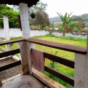 Fazenda/Sítio com 4 Quartos à venda, 140m² no Jd Castelano, Biritiba-Mirim
