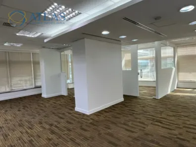 Sala Comercial para alugar, 556m² no Barra Olímpica, Rio de Janeiro