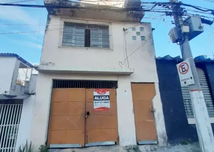 Casa com 1 Quarto para alugar, 52m² no Jardim Santo Antônio, Suzano