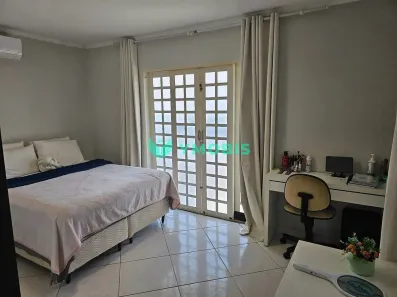 Sobrado com 2 Quartos à venda, 200m² no Setor Habitacional Arniqueira, Brasília