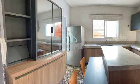 Sobrado com 3 Quartos para venda ou aluguel, 119m² no Vila Areao, Taubaté