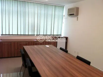 Sala Comercial à venda, 28m² no Santa Lúcia, Belo Horizonte