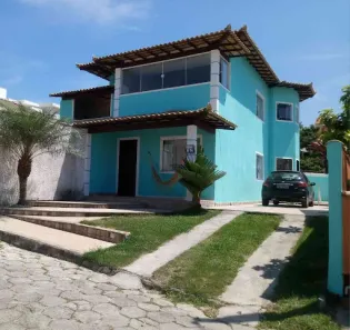 Casa de Condomínio com 4 Quartos para venda ou aluguel, 250m² no Peró, Cabo Frio