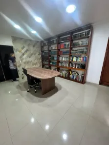 Casa com 4 Quartos à venda, 450m² no Nossa Senhora das Graças, Manaus