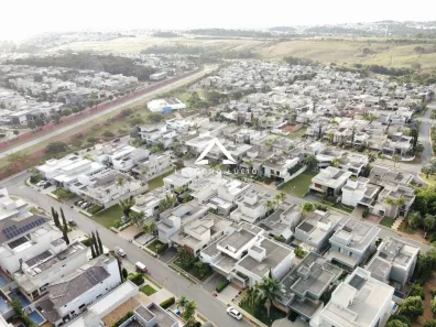Lote/Terreno à venda, 381m² no Jardins Valência, Goiânia