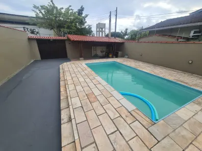Casa com 2 Quartos para venda ou aluguel, 100m² no Jardim Helena Maria, Guarujá