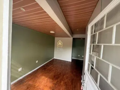 Casa com 2 Quartos para alugar, 90m² no Santo Antônio, Belo Horizonte