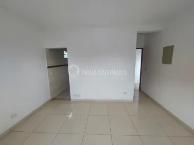 Casa com 2 Quartos para alugar, 50m² no Centro, Diadema