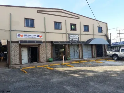 Galpão/Depósito/Armazém com 3 Quartos para alugar, 130m² no Itapuã, Salvador