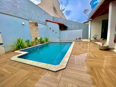 Casa com 3 Quartos à venda, 220m² no Santa Lúcia, Eunápolis