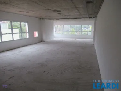 Sala Comercial à venda, 180m² no Vila Assunção, Santo André