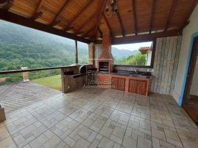 Casa de Condomínio com 3 Quartos para alugar, 320m² no Pedro do Rio, Petrópolis