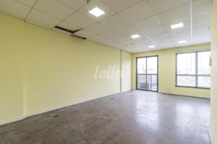Sala Comercial para alugar, 37m² no Campestre, Santo André