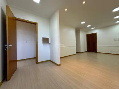 Sala Comercial à venda, 100m² no Centro, Caxias do Sul