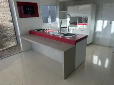 Sobrado com 3 Quartos para alugar, 260m² no Plano Diretor Sul, Palmas