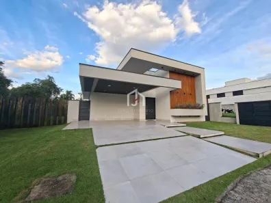 Casa de Condomínio com 3 Quartos para alugar, 230m² no Quiririm, Taubaté