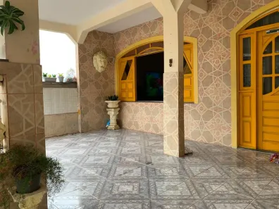 Casa com 3 Quartos à venda, 240m² no São Cristóvão, Salvador