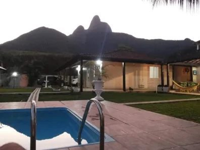 Fazenda/Sítio com 3 Quartos à venda, 200m² no Glicério, Macaé