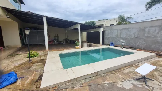 Sobrado com 4 Quartos à venda, 180m² no Setor Habitacional Arniqueira, Brasília