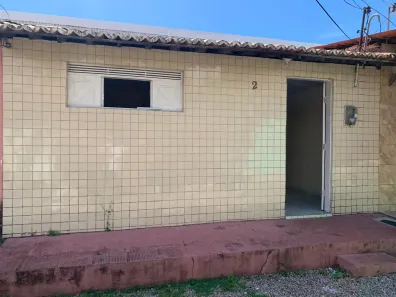 Casa com 2 Quartos para alugar, 70m² no Alecrim, Natal