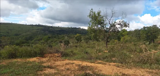 Lote/Terreno à venda, 20151m² no , Cordisburgo