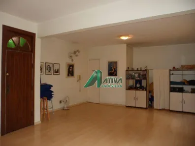Sala Comercial à venda, 131m² no Santo Antônio, Belo Horizonte
