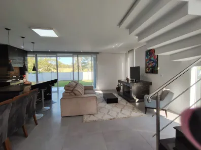 Casa de Condomínio com 4 Quartos à venda, 257m² no , Nova Santa Rita