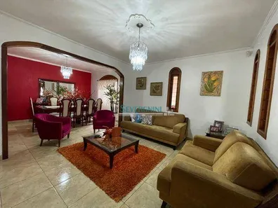 Sobrado com 4 Quartos à venda, 360m² no Vila Imbui, Cachoeirinha