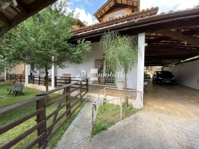 Casa de Condomínio com 4 Quartos para venda ou aluguel, 780m² no Jardim Ana Estela, Carapicuíba