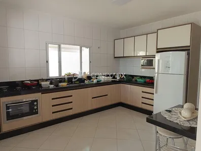 Sobrado com 4 Quartos à venda, 212m² no Jardim Novo Cambuí, Hortolândia