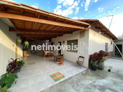 Casa com 3 Quartos à venda, 228m² no Califórnia, Florestal