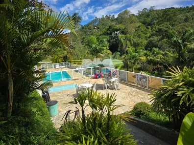 Fazenda/Sítio com 5 Quartos à venda, 250m² no , Biritiba Mirim