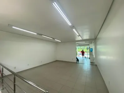 Sala Comercial para alugar, 150m² no Chapada, Manaus