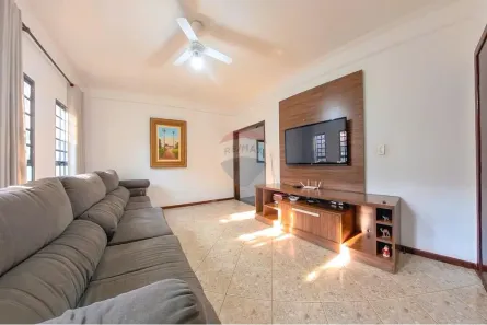 Casa com 3 Quartos à venda, 165m² no Jardim São Pedro, Araras
