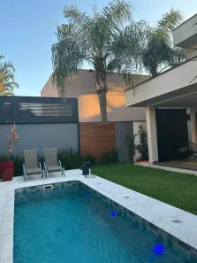 Casa de Condomínio com 3 Quartos para alugar, 242m² no Vila Costa, Taubaté