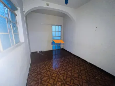 Casa com 3 Quartos para alugar, 75m² no Horto, Belo Horizonte